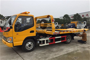 海州哪里有拖车服务